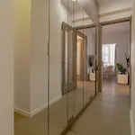 Top-floor Romanian Athenae 2br Apartment, Quiet Views *